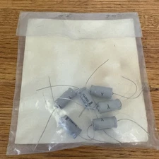 Lot Of 6 Vintage Illinois Capacitor 16T220 Type T 220 MFD 16 Volts