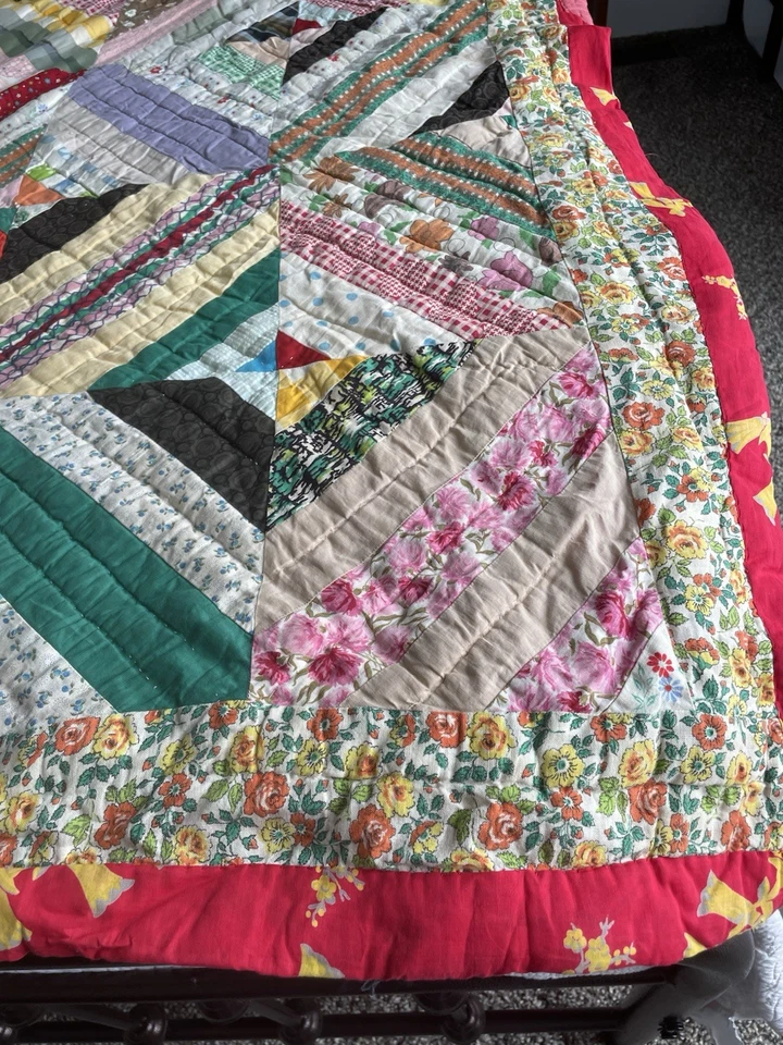 Vintage patchwork quilt 1940-1950 Red, Hand Stitched. Full Sized - Image 4 of 4