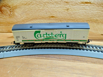 LIMA Italy HO Scale 43' Carlsberg Covered Gondola with Dome Top Roof