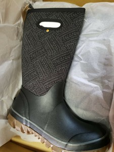 womens bogs size 8