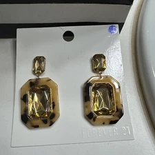 Forever 21 Gold Tone Tortoise Shell Large Earrings. NEW!