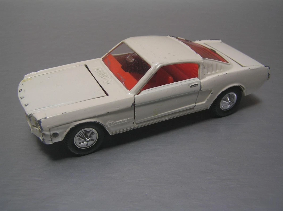 Dinky toys sale ford mustang 161