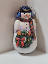 1995 Vintage Snowman See’s Candies Christmas/Holiday Ornament Tin 4 1/2”