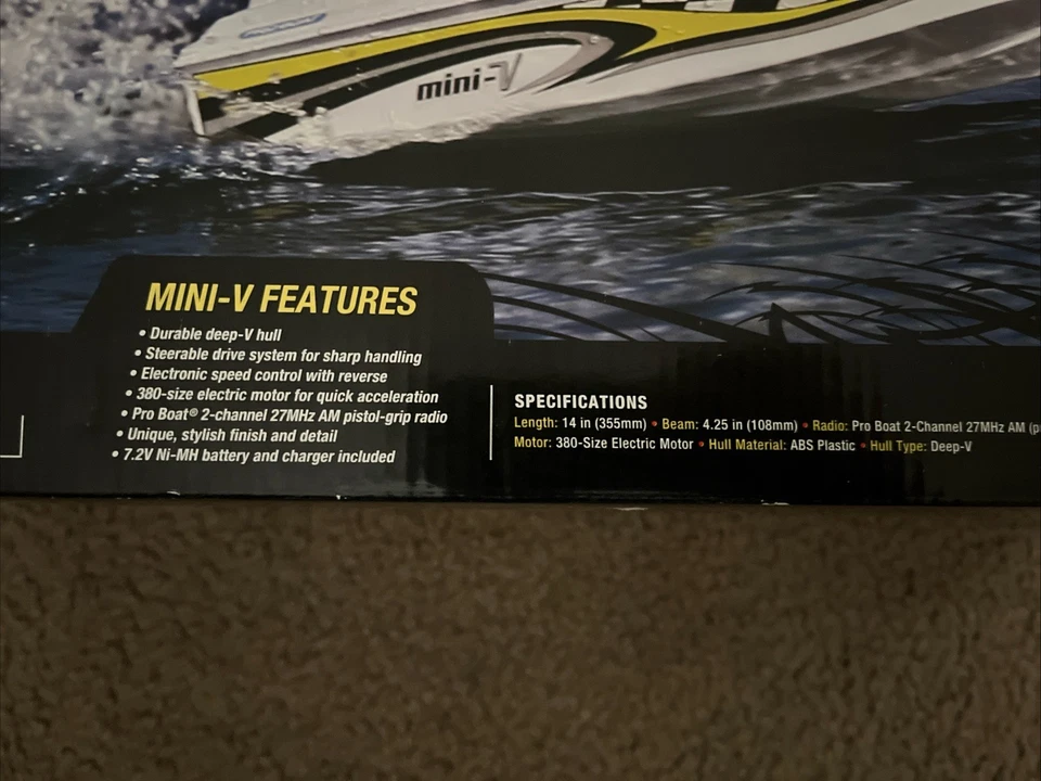 Pro Boat Impulse 14” Deep-V  Boat Radio Controlled + Radio READY 2 RUN - Image 2 of 4