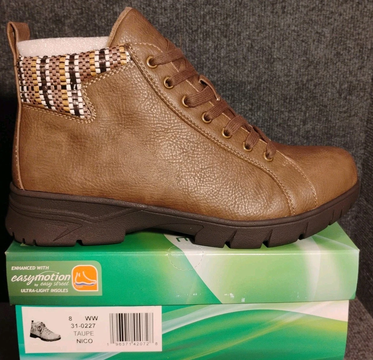 Easy Street Womens NICO Taupe Faux Fur Ankle Boots 8 EW WW 31-0227 New in Box