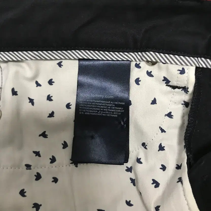 Tommy Hilfiger 26-inch Women's Milan Slim Fit Pants thumbnail 7