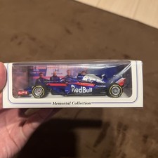 Spark 1/43  Toro Rosso Honda STR13 316540