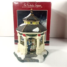 St Nicholas Square Gazebo Wedding Couple Hand Painted Porcelain 1998 In Box