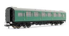 Hornby Pre-Owned R4303D BR Maunsell Corridor 1st Class Coach 'S 7411 S'