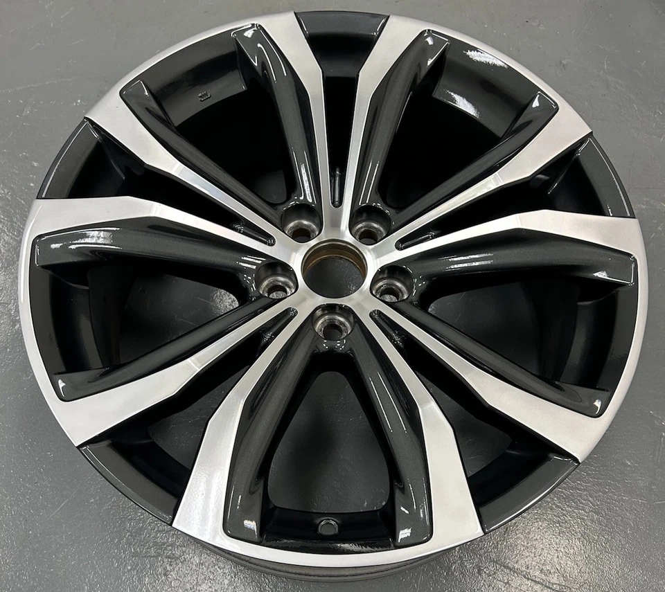 Rueda Lexus RX350 RX450H 2016 a 2022 OEM 20" 74338 426110E380 426110E360 Foto 2 de 4