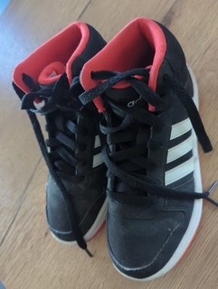 Adidas Schuhe Hoops Basketball Sneaker Kinder Gr.35 schwarz/weiß Top