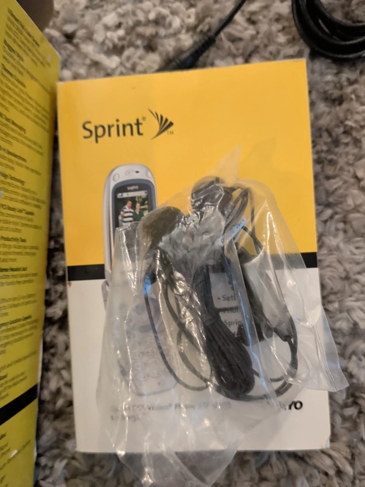 Sanyo SCP-2400 Muy Raro - Para Coleccionistas Sprint PC Visión Caja Manual Nunca Usar Foto 3 de 4