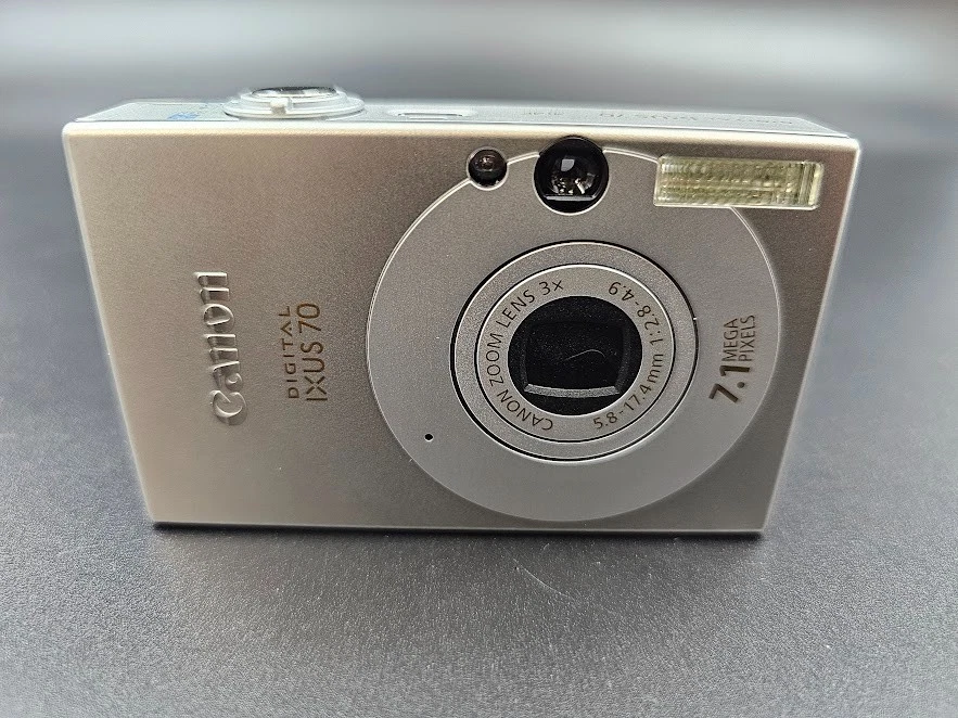 Canon IXUS 70 7.1 MP-Digitalkamera Silber - aktiv - Bild 3 von 4