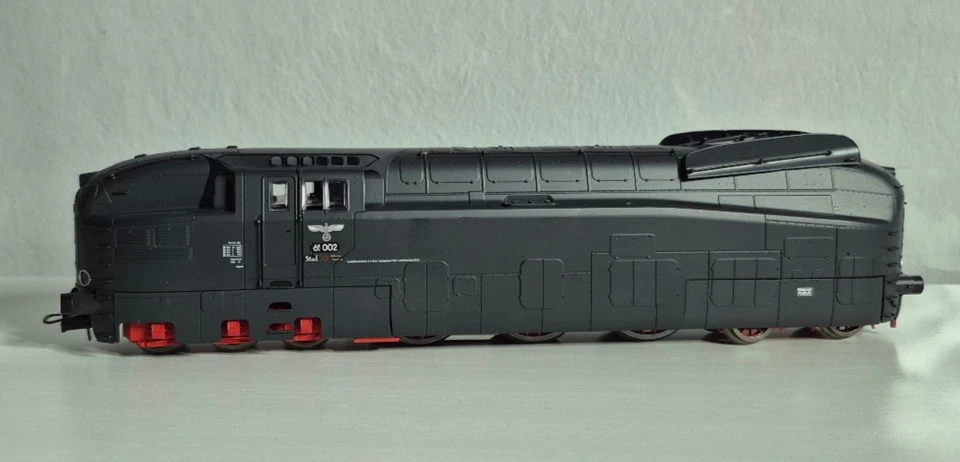 Rivarossi HR2341 H0 Vollverkleidete Dampflokomotive Baureihe 61 002 AC/Digital - Bild 2 von 4