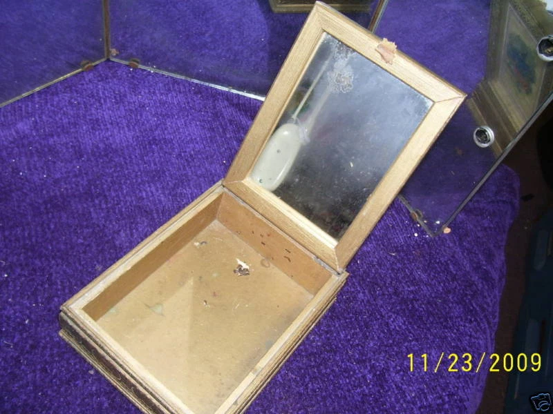 Espejo con bisagras vintage 40S acabado dorado caja superior baratija lo que no impresión de caja/flor Foto 2 de 3