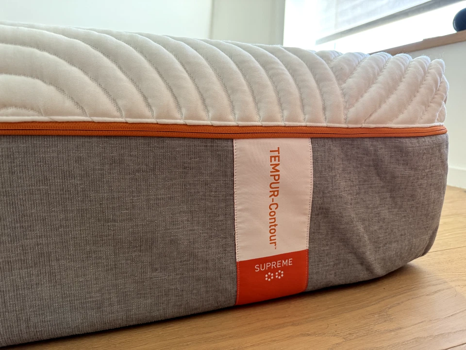 TempurPedic CONTOUR SUPREME FIRM 11,5” COLCHÃO QUEEN LOS ANGELES SOMENTE RETIRADA - Imagem 2 de 2