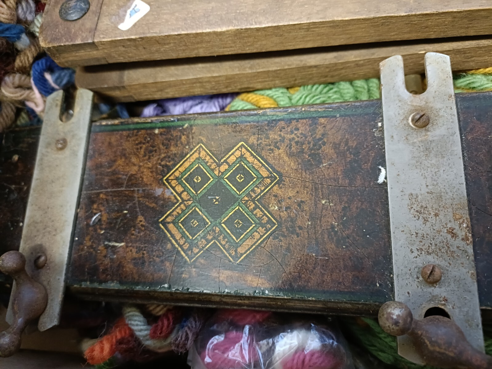 VINTAGE RUG MAKING TOOLS TAPESTRY CANVAS WOOL & FRAMES JOB LOT eBay