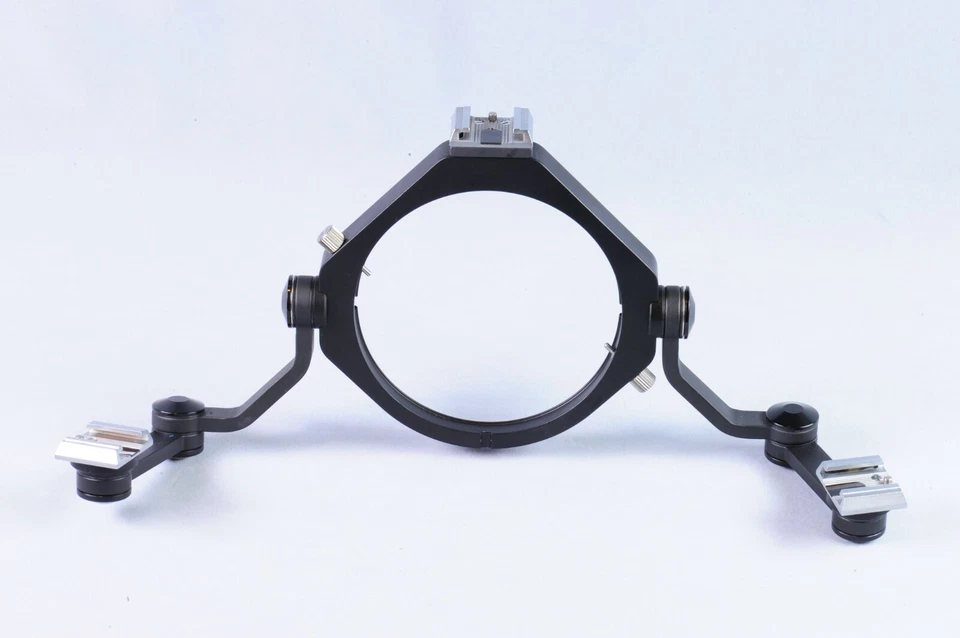 Hasselblad macro flash bracket (51657) + lens mount ring B60 (40681) - Image 2 of 4