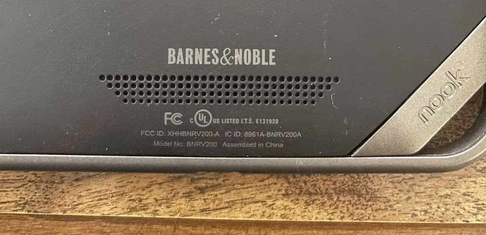 Barnes & Noble Nook Color 8 GB, Wi-Fi, 7 pulgadas BNRV200 (Leer Estado) Foto 3 de 4