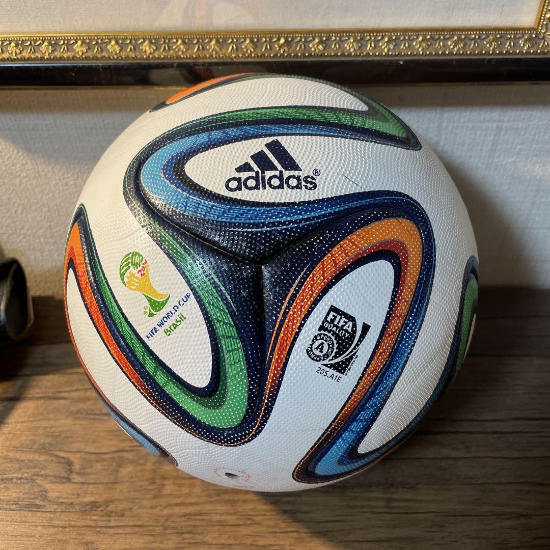 2014 New Adidas Brazuca World Cup Brazil Match Ball Official Match