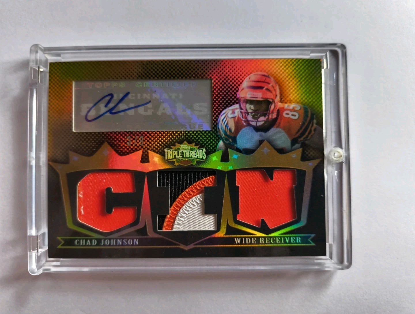 2007 TOPPS TRIPLE THREADS CHAD JOHNSON GOLD AUTO TRIPLE PATCH SSP /9 BENGALS