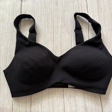 New Women's SPANX 50474r Black Low Impact Sports Bra Size