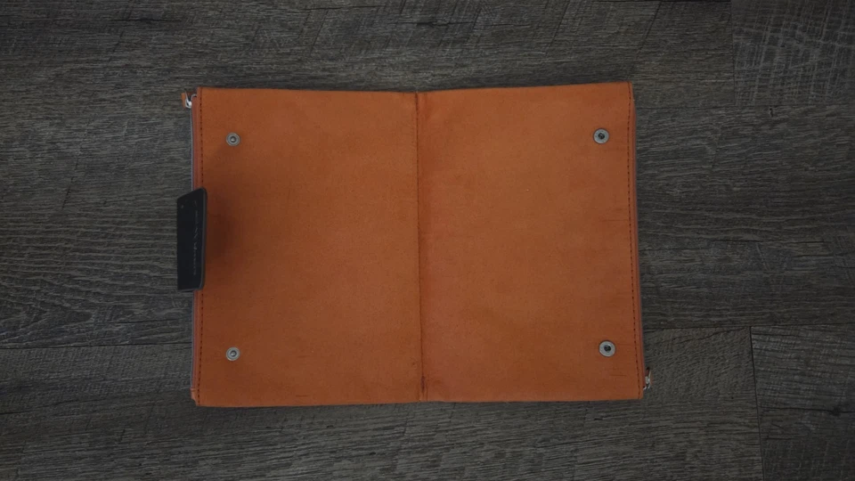 Bolso clutch organizador de viaje Air France naranja Foto 3 de 4