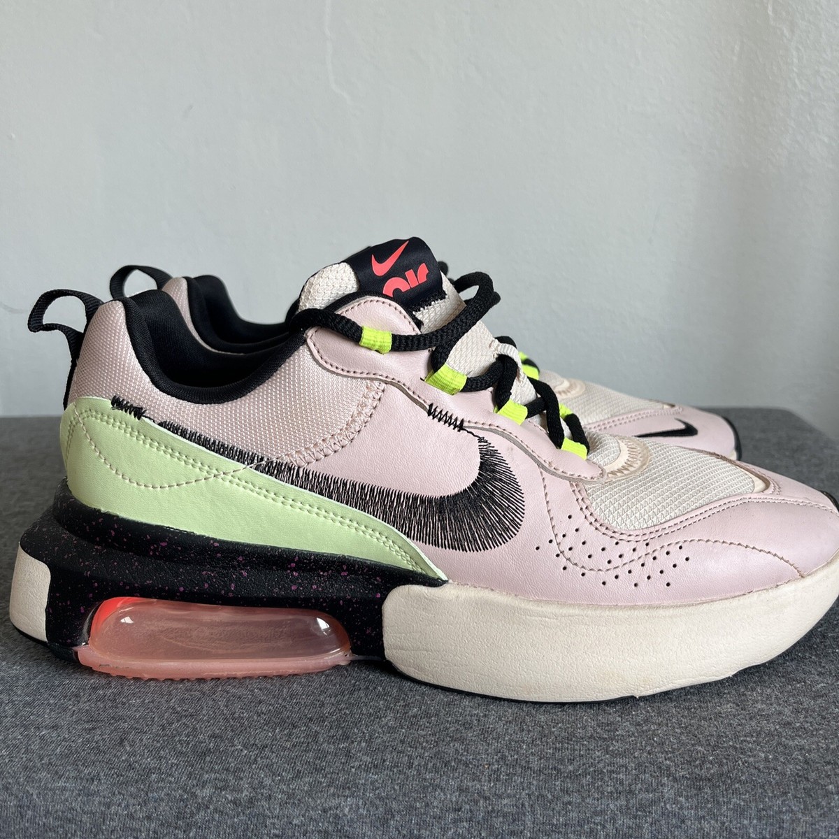 nike air max verona qs sneaker in pink