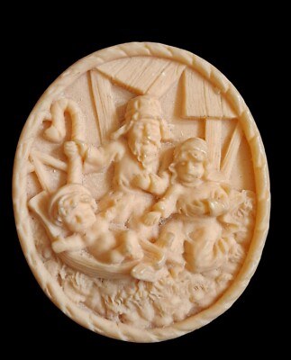 Vintage Nativity Scene Brooch House of Lloyd Holy Family Carved 2'' x 1.5'' 