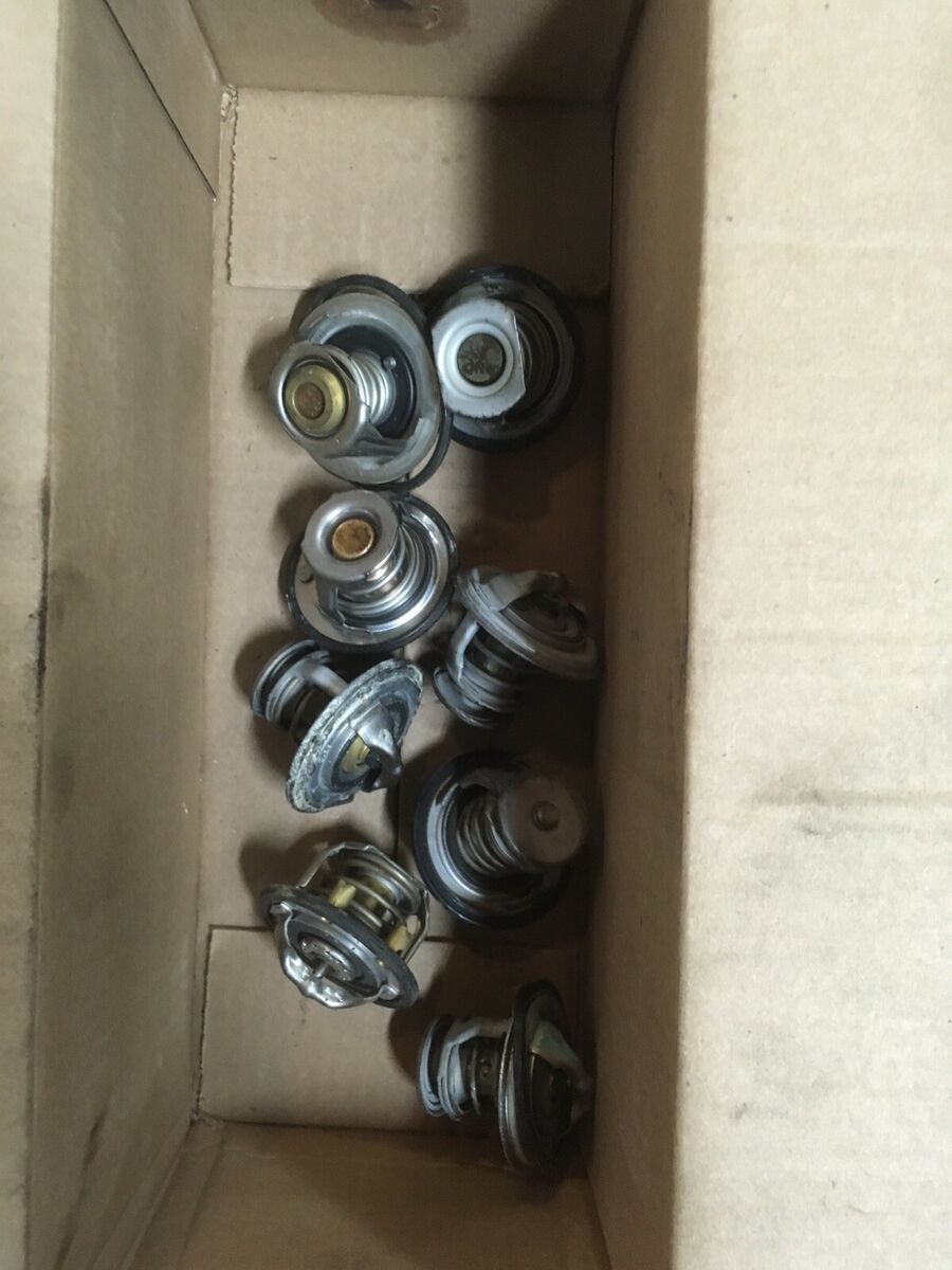 LOT OF 8 Thermostat Chevy SaVana Express Van Silverado 2500 LOT OF 8 Thermostat Chevy SaVana Express Van Silverado 2500