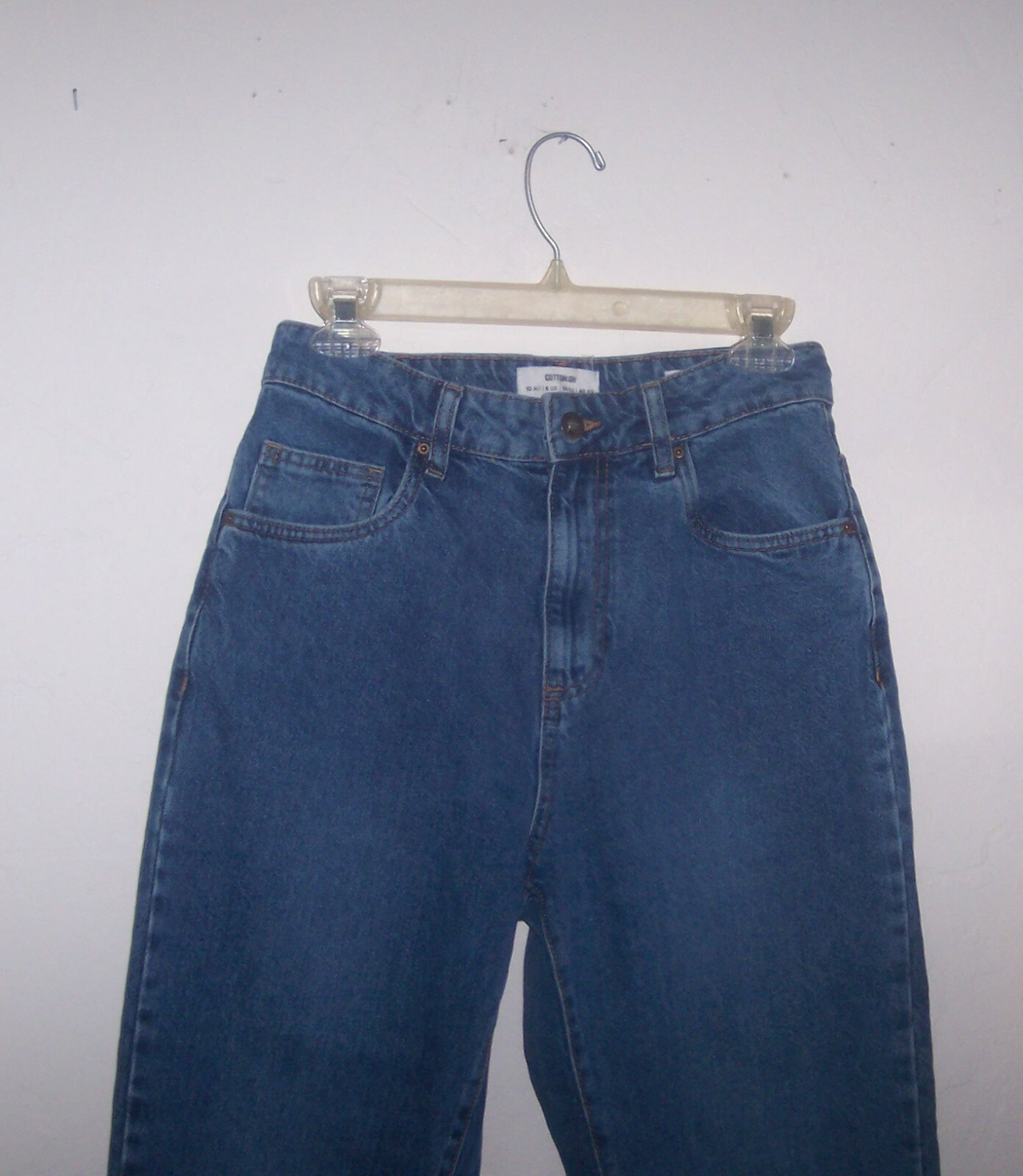 Cotton On Medium Blue Rinse High Waisted Mom Jeans Size 6 100 percent cotton