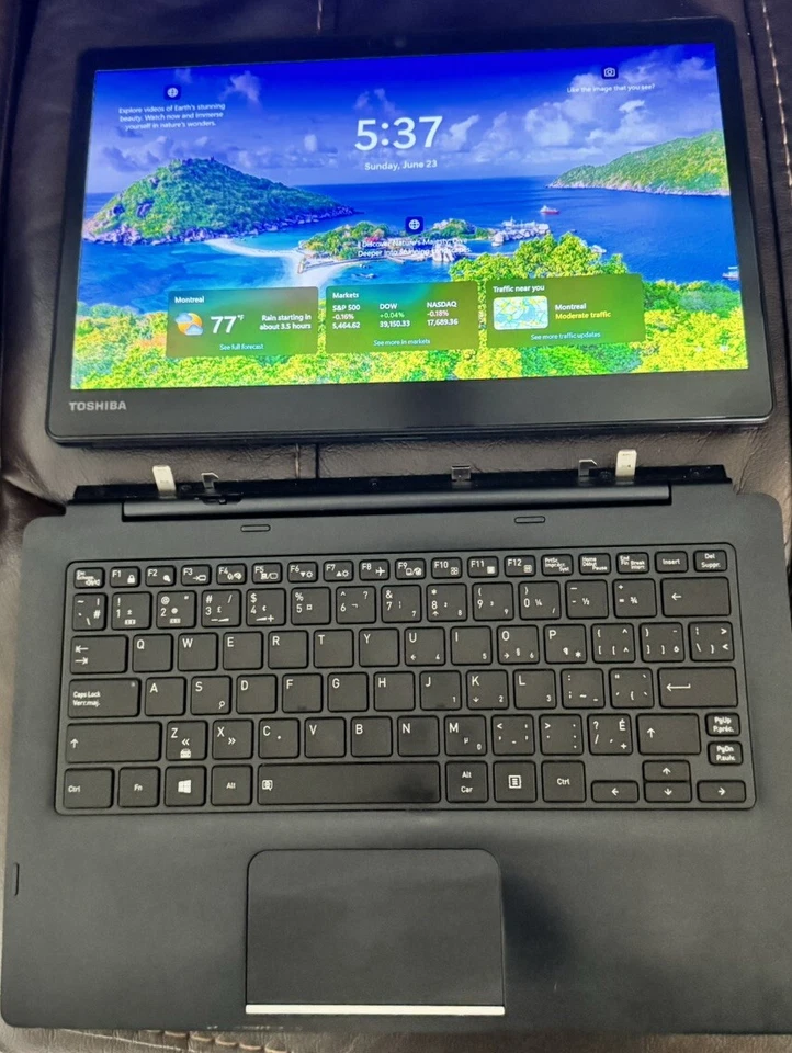 Toshiba Portege 2-in-1 X30T-E-Core i5-8250U 16 GB 512 GB 13.3'' Windows 11 - Image 2 of 4