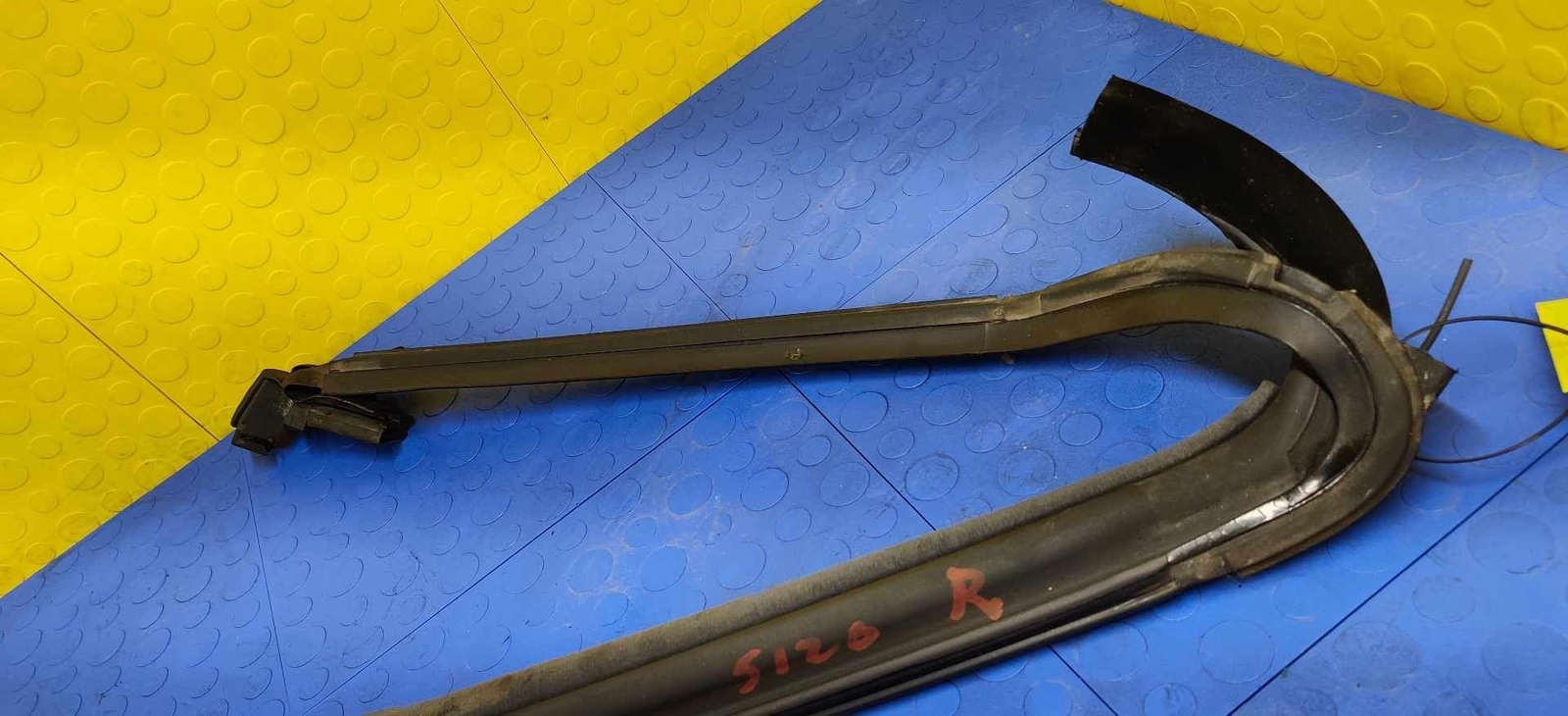 08 BENTLEY Continental GT Coupe Right Upper Door Seal Rubber OEM 3W8867368F
