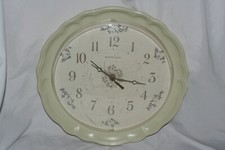 New Haven Quartz Pfaltzgraff plastic wall clock Burwood 1987 Made in USA