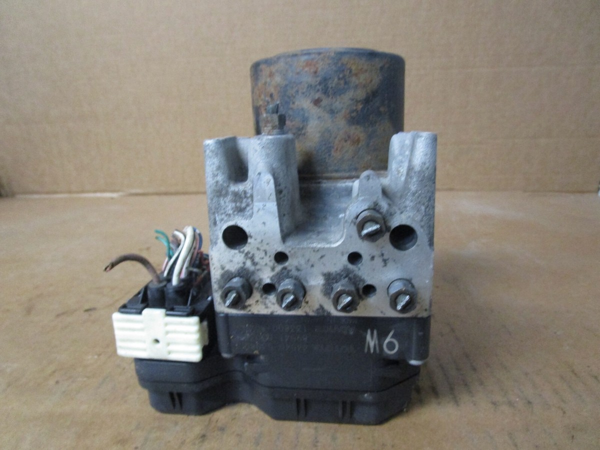 06 07 08 Lexus IS250 IS350 ABS Pump Anti Lock Brake Module 06 07 08 Lexus IS250 IS350 ABS Pump Anti Lock Brake Module