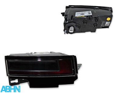 R8D213A421AD Range Rover Evoque L551 24 Genuine Rear Left Tailgate Light BA RW 9