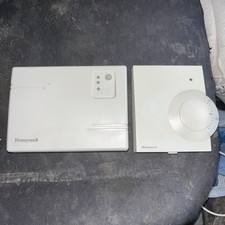 Honeywell Room Thermostat and Receiver Set