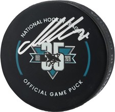 2017-18 Fanatics Under Wraps NHL Series 1 Autographed Hockey Puck 3