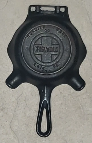 Vintage Griswold Erie PA No. 00 570 Large Logo Cast Iron Skillet Ashtray