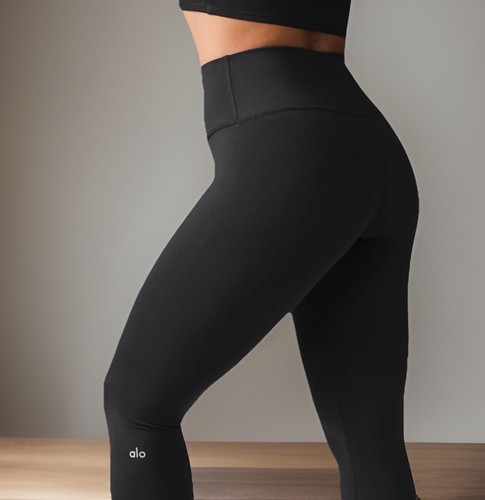 ALO Leggings Womens X-Small Black Airbrush Crop Leggings Athleisure Yoga Workout