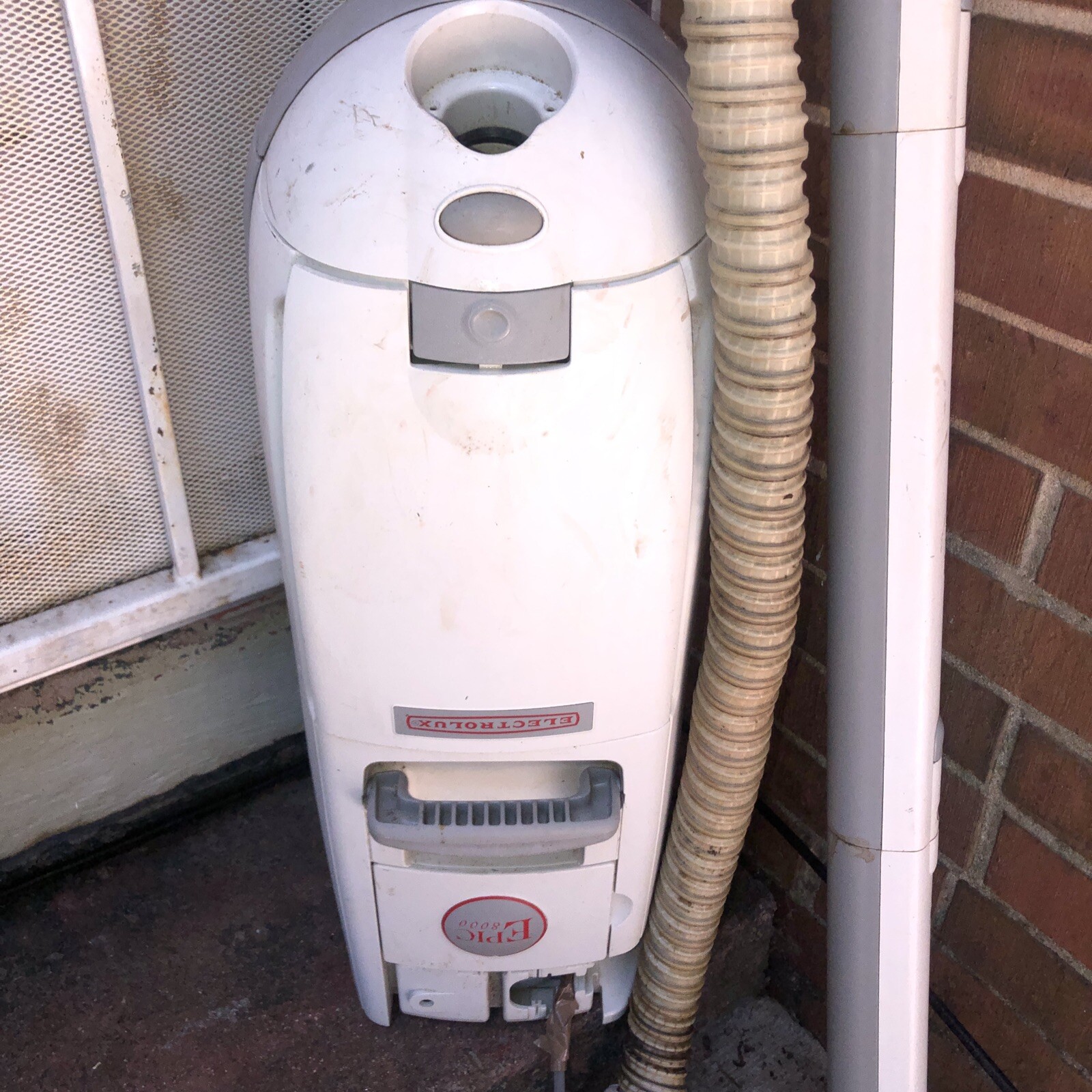 Electrolux Epic 8000 Canister Vacuum Cleaner Please Read eBay