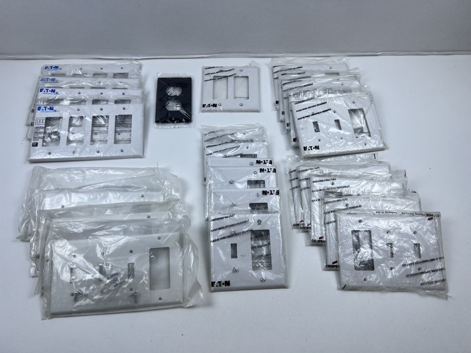 S Eaton Cooper Leviton New Sealed Read!