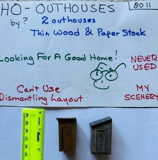HO OUTHOUSES 2 by??? Laser Cut? (8011)