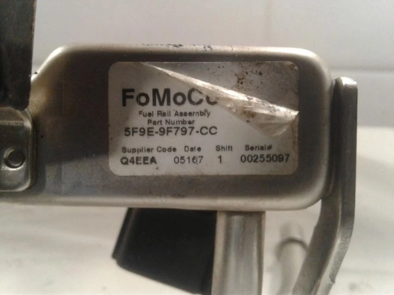 Нижний впускной коллектор 2005-2007 FORD FIVEHUNDRED 3,0 л 5F9E-9K461-BB - Изображение 3 из 4