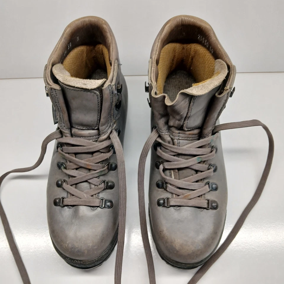 SCARPA Asolo Attak Brown Leather Hiking Boots Men's EU39 Waterproof Goretex - image 2 of 4