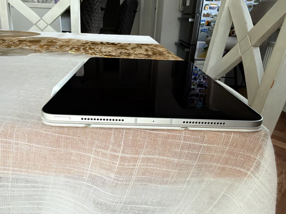 Apple iPad Pro 11-inch (M4) · 256GB · Cellular, photo 4 of 5