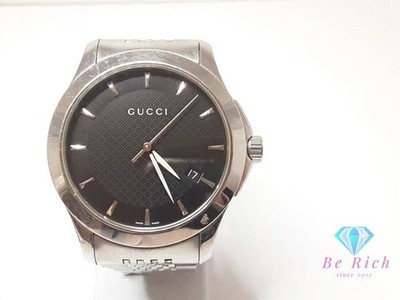 Gucci G-Timeless Herrenuhr Datum Schwarz Silber Edelstahl aus Japan