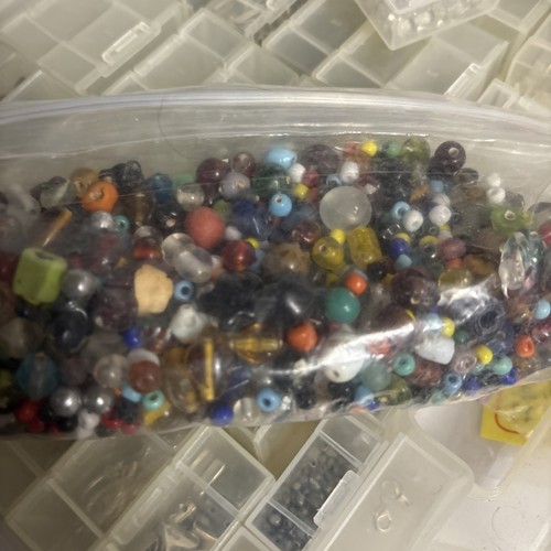 Hochwertige Schmuckherstellung Materialien, Fundstücke, Perlen RIESIGES Konvolut in Etuis - Bild 3 von 21