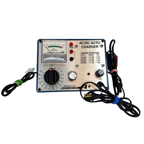 Astro Flight AC/DC Auto Charger Heavy Duty Rapid Charger Stock Number 4005B - Picture 2 of 16