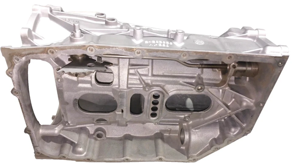 6L90E 2006 & UP TRANSMISSION CASE CHEVROLET GMC GM 24245102 4X4 6 SPEED 2WD - Image 3 of 4